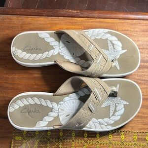 CLARK   Sandals - flip-flops 9 women’s